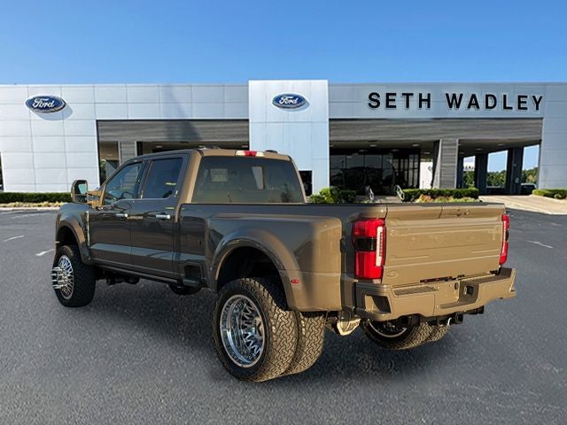 2026 Ford F-450SD Platinum Plus | 24' American Force Wheels | Airbag Suspensi