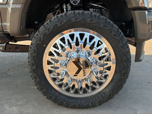 2026 Ford F-450SD Platinum Plus | 24' American Force Wheels | Airbag Suspensi