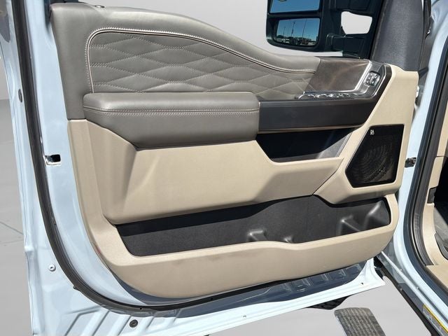 2026 Ford F-450SD Platinum DRW | FX4 | HI OPUTPUT 6.7L