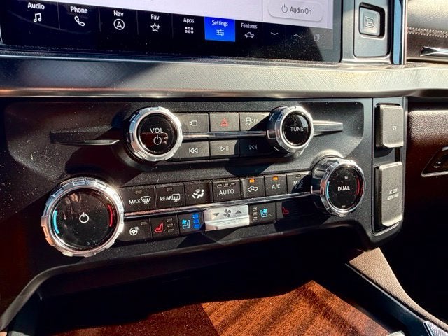 2025 Ford F-450SD King Ranch DRW