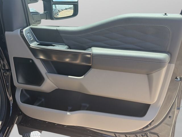 2026 Ford F-450SD Platinum DRW