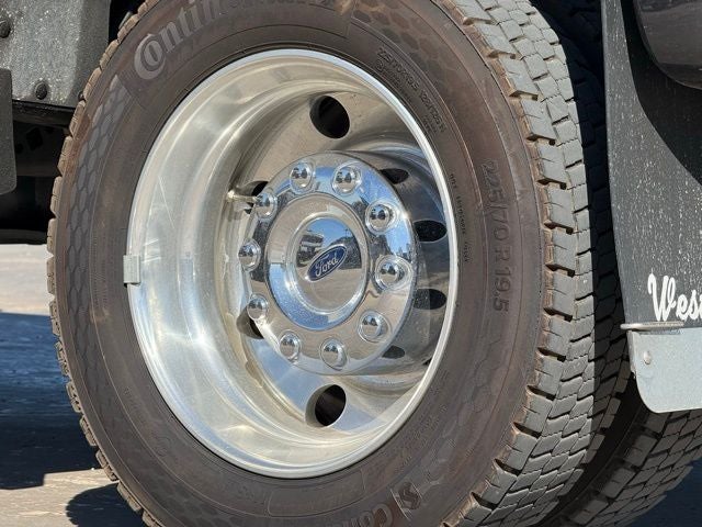 2024 Ford F-450SD Limited | WESTERN HAULER DRW | FX4 | HI OUTPUT 6.7L