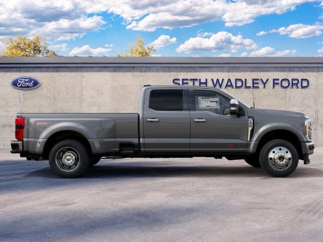 2027 Ford F-450SD Lariat DRW