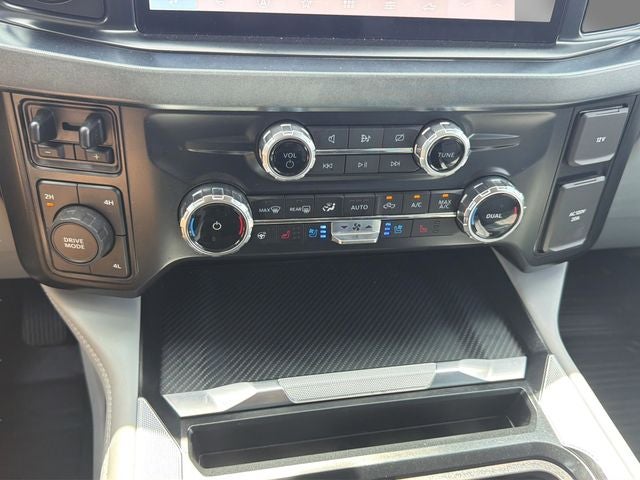 2024 Ford F-450SD Limited DRW