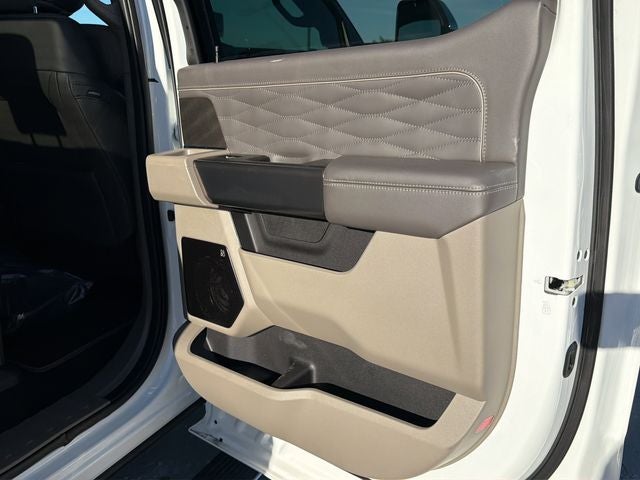 2025 Ford F-450SD Platinum DRW | FX4 | HI OUTPUT 6.7L