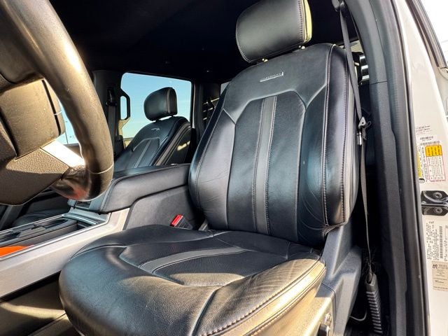 2020 Ford F-450SD Platinum DRW | Hauler Bed