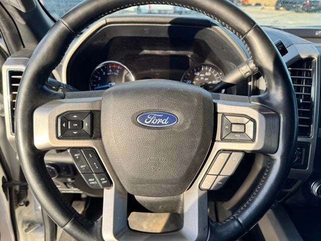 2020 Ford F-450SD Platinum DRW | Hauler Bed