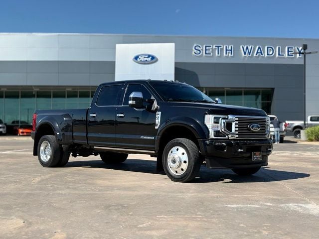 2022 Ford F-450SD Platinum