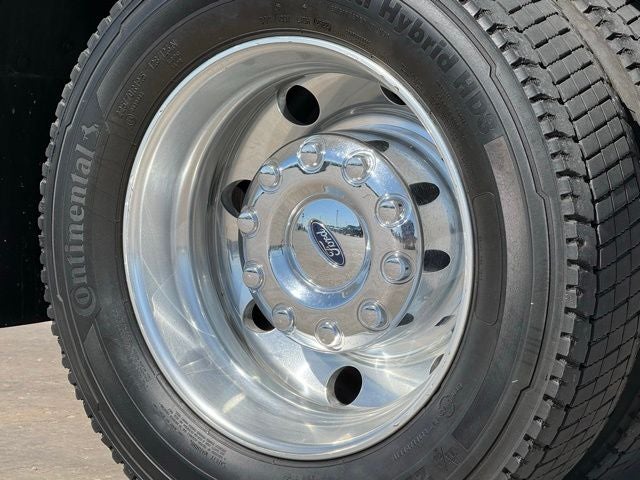 2022 Ford F-450SD Platinum