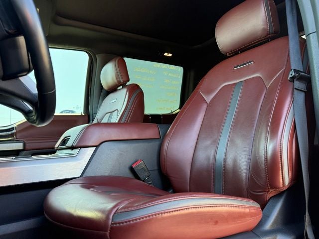 2022 Ford F-450SD Platinum