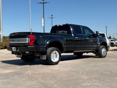 2022 Ford F-450SD Platinum