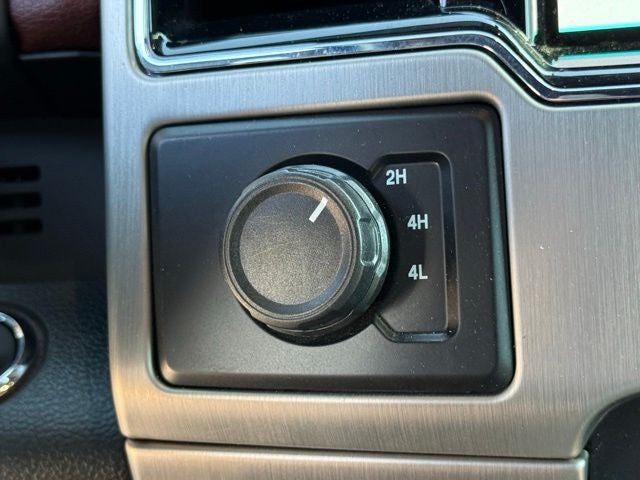 2022 Ford F-450SD Platinum