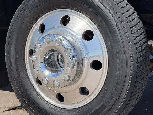 2022 Ford F-450SD Platinum