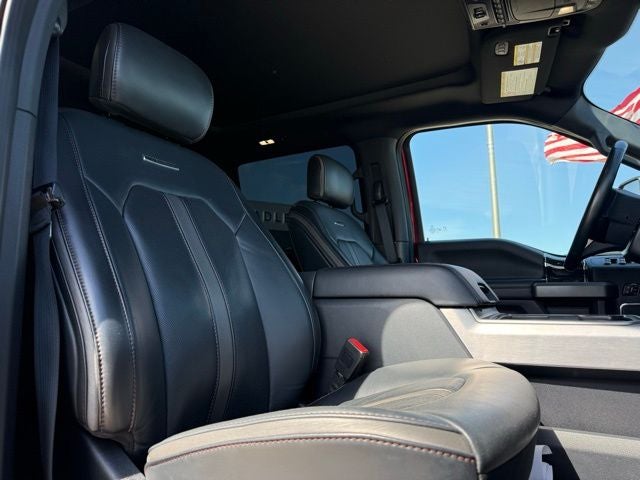 2022 Ford F-450SD Platinum