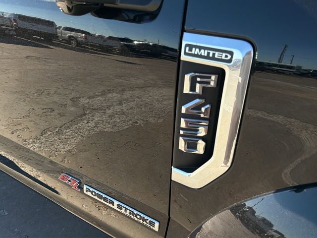 2022 Ford F-450SD Limited DRW