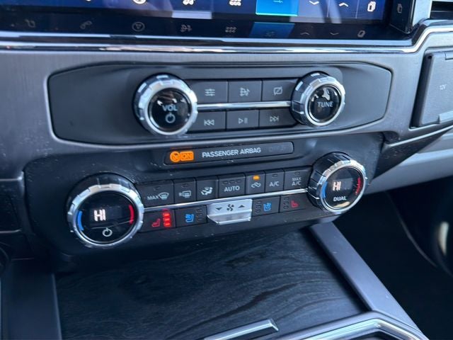 2022 Ford F-450SD Limited DRW