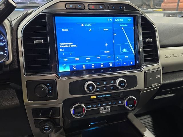 2022 Ford F-450SD Lariat DRW