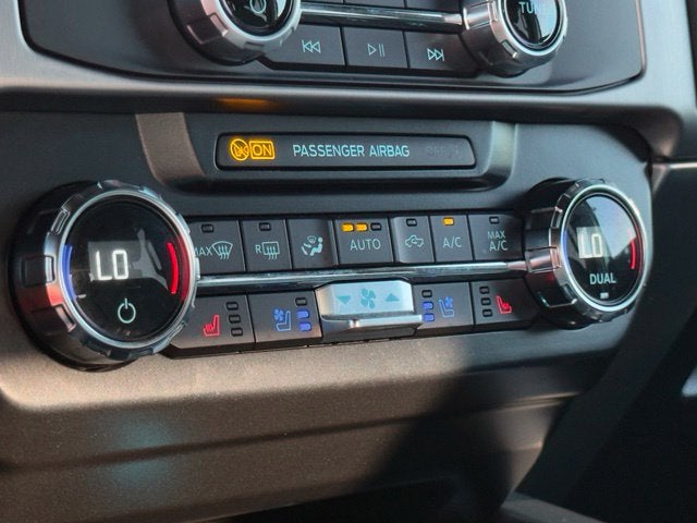 2022 Ford F-450SD Platinum | JTX | AIRBAGS | CUSTOM SPEAKERS DRW