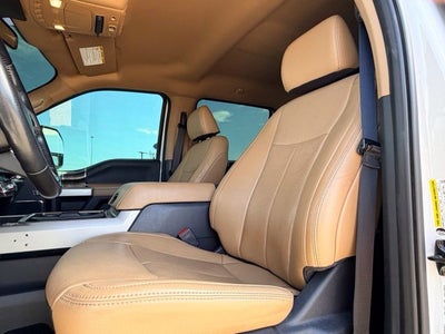 2022 Ford F-450SD Lariat DRW