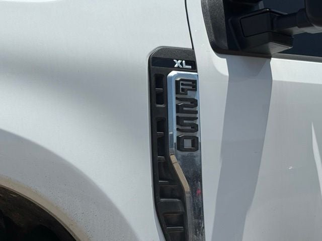 2024 Ford F-250SD XL ROYAL UTLITY BED