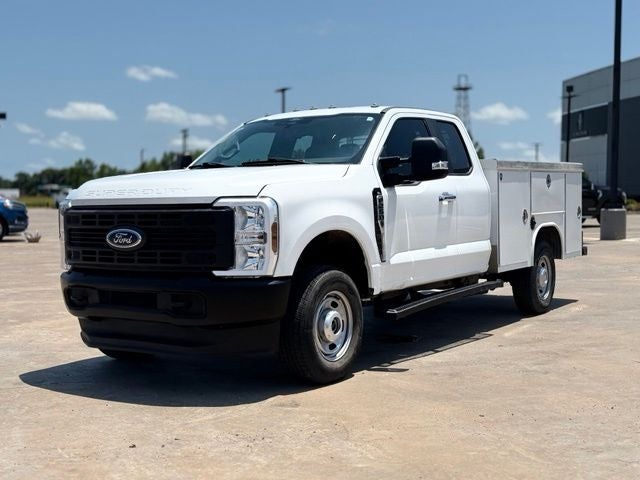 2024 Ford F-250SD XL ROYAL UTLITY BED