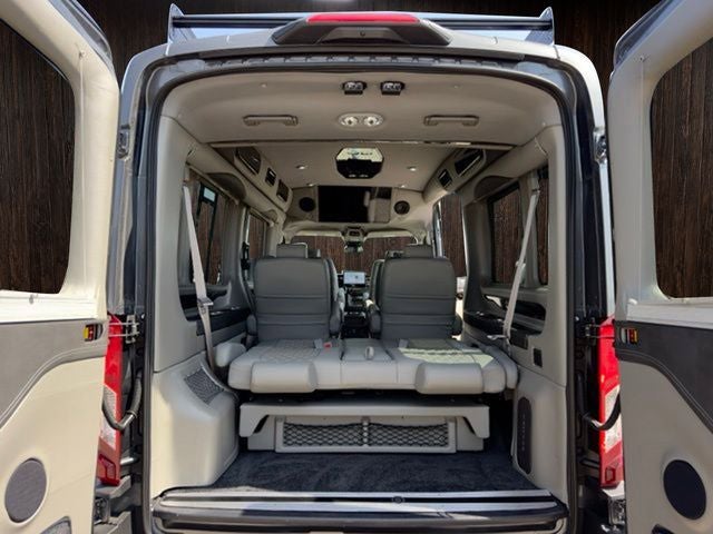 2026 Ford Transit-250 Explorer Trail 9 Passenger