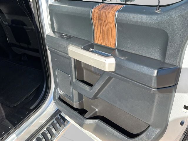 2016 Ford F-150 Lariat FX4 | 5.0L V8