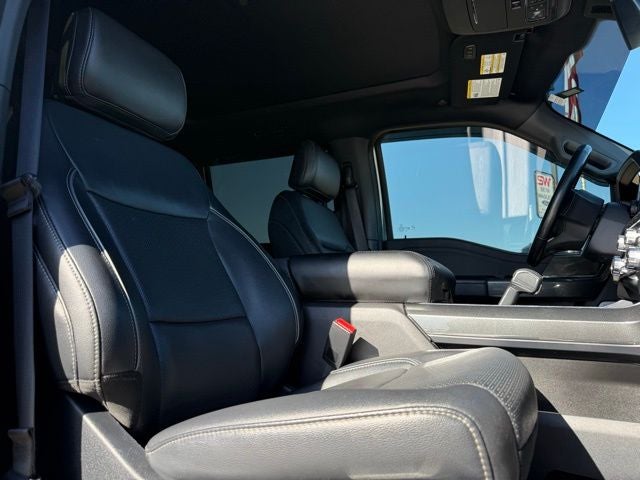 2022 Ford F-150 Lariat Black Appearance Pkg