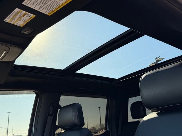 2022 Ford F-150 Lariat Black Appearance Pkg