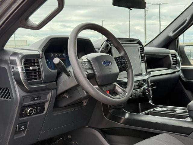 2025 Ford F-150 STX 5.0L