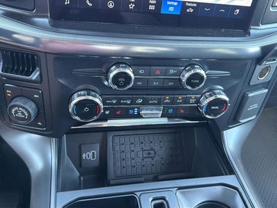 2026 Ford F-150 Lariat BLACK APPEARANCE