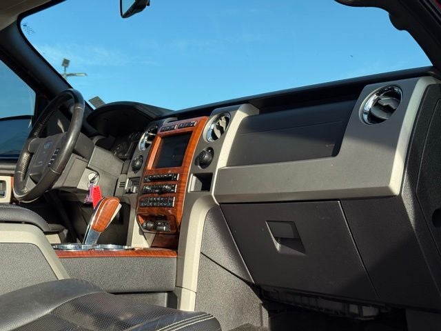 2009 Ford F-150 Lariat 4WD | V8