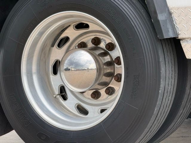 2007 Freightliner Sport Chassis Base