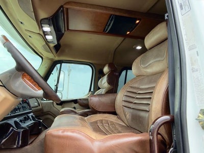 2007 Freightliner Sport Chassis Base