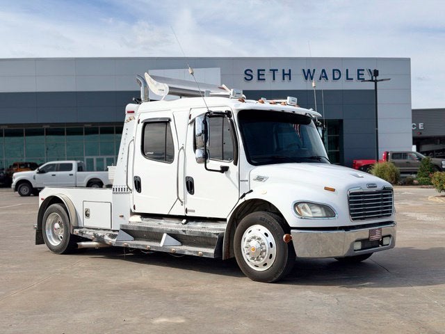 2006 Freightliner M2 102 Hauler