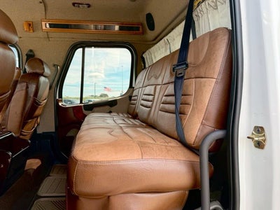 2006 Freightliner M2 102 Hauler