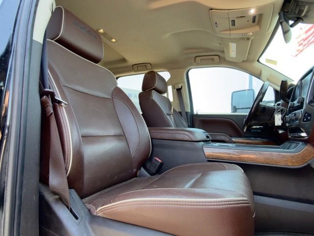 2018 Chevrolet Silverado 3500HD High Country Butler Bed