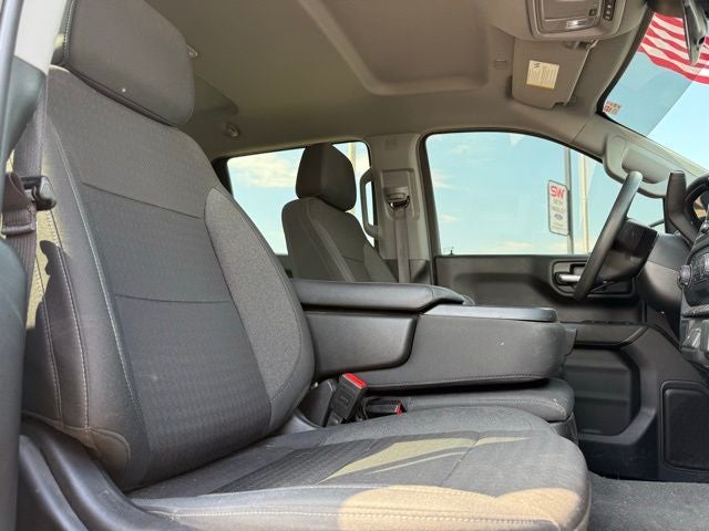 2024 Chevrolet Silverado 1500 Custom 4WD | Blackout Pkg