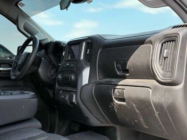 2024 Chevrolet Silverado 1500 Custom 4WD | Blackout Pkg