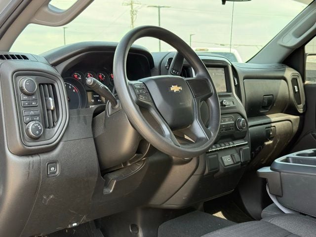 2024 Chevrolet Silverado 1500 Custom 4WD | Blackout Pkg