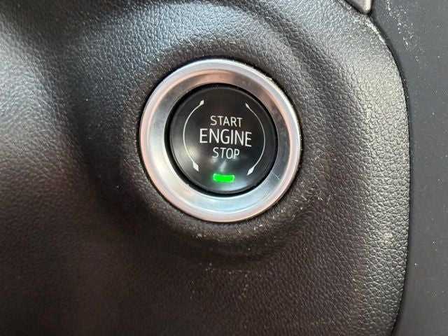 2024 Chevrolet Silverado 1500 Custom 4WD | Blackout Pkg