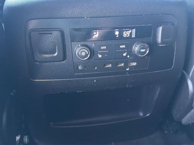 2017 GMC Yukon XL SLT 7 Passenger