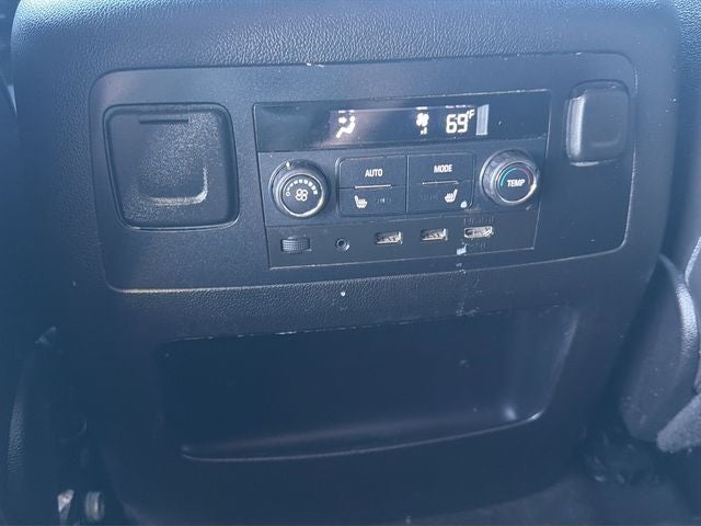 2017 GMC Yukon XL SLT 7 Passenger