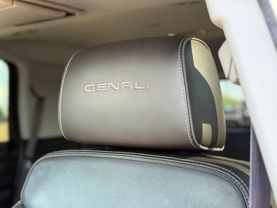 2017 GMC Yukon Denali