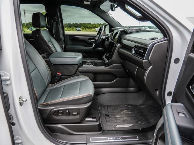 2025 GMC Yukon AT4