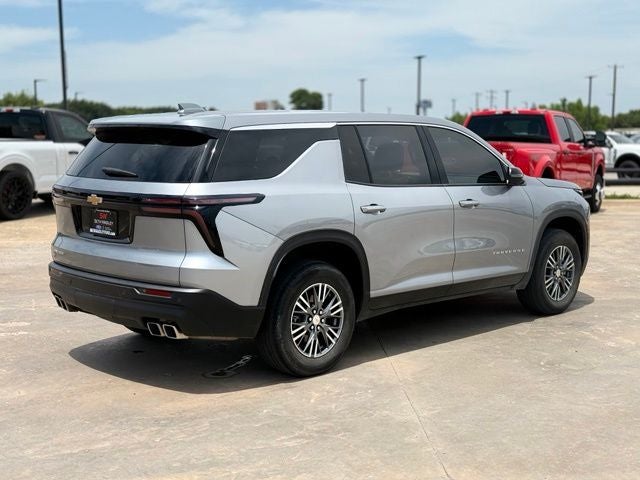 2024 Chevrolet Traverse LS