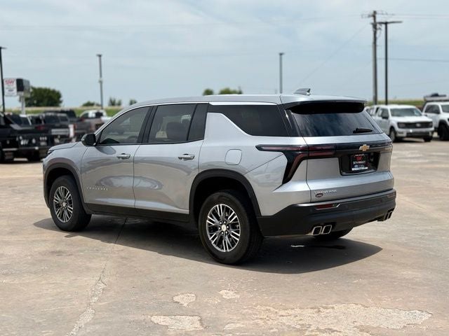 2024 Chevrolet Traverse LS