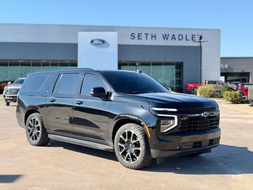 2025 Chevrolet Suburban RST