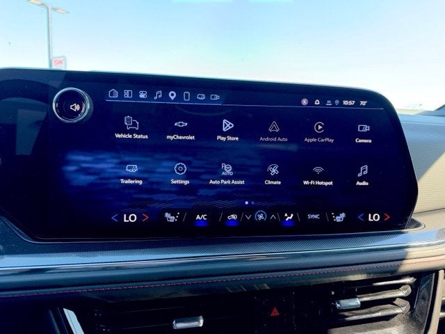 2025 Chevrolet Suburban RST