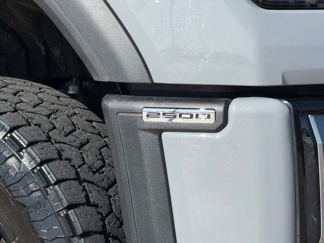 2025 GMC Sierra 2500HD AT4